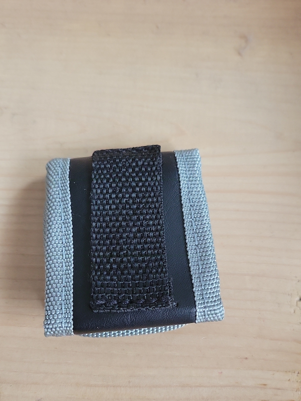Focus Memory Card Wallet - Picture 2 of 3